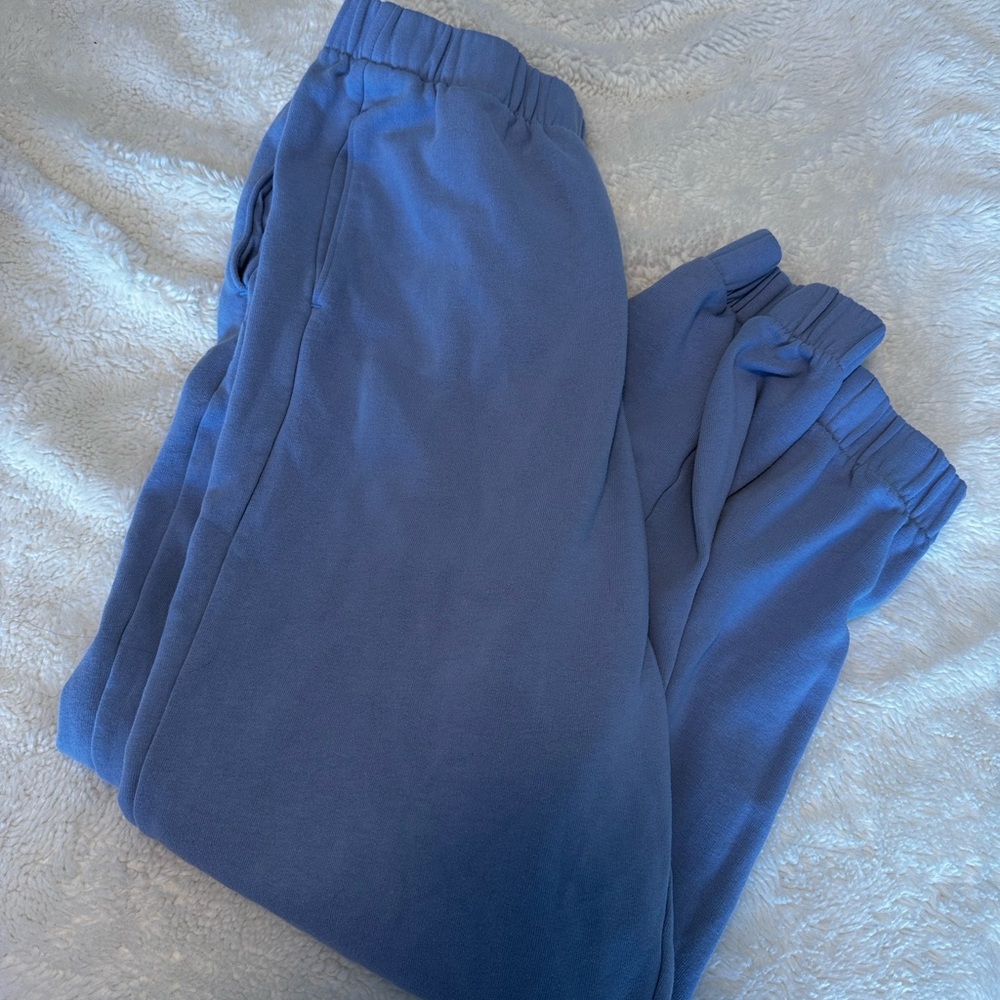 Hollister joggers